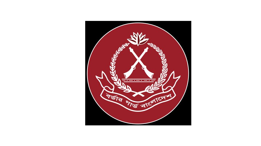 Five Indian smugglers held in C’nawabganj