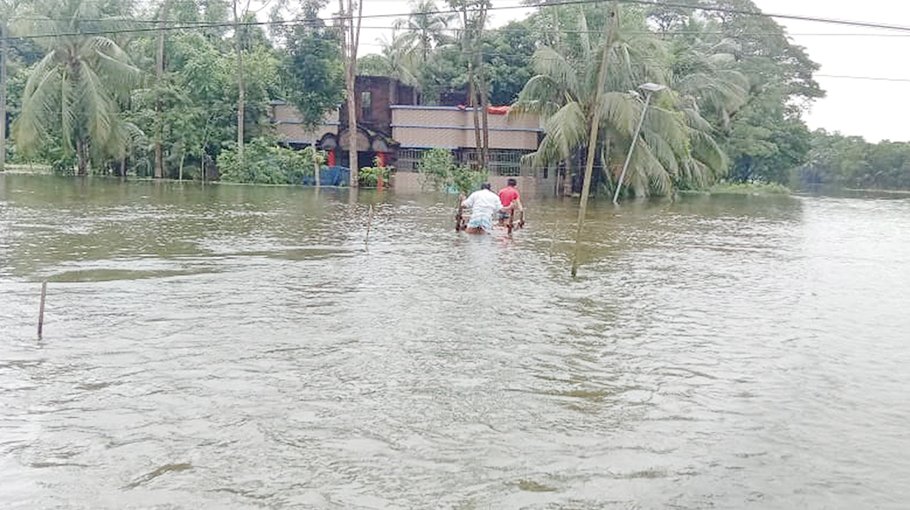 Flood victims cry for food, safe water