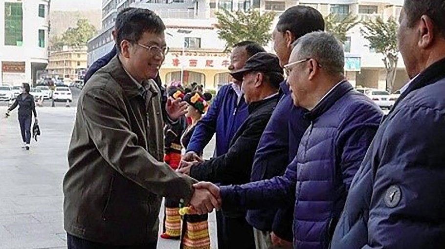 China shuts border to pressure Myanmar ethnic armies into peace talks