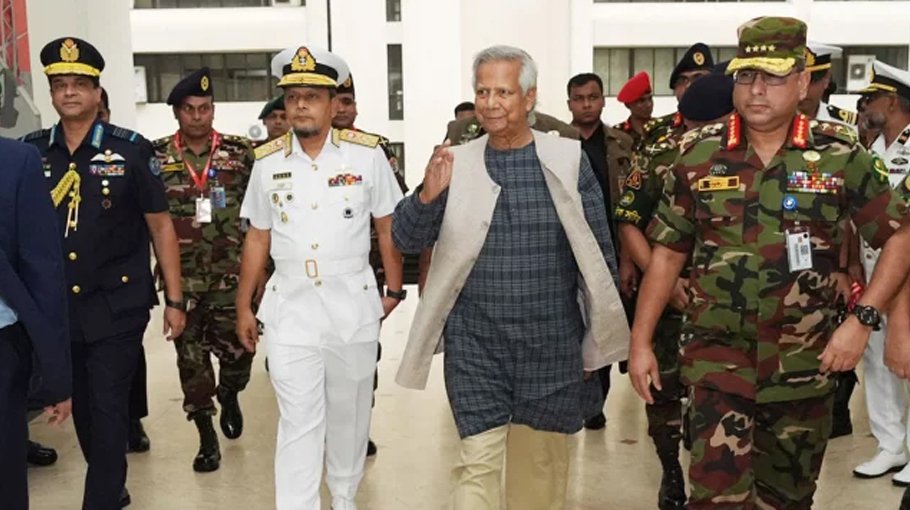 Chief Adviser visits army headquarters