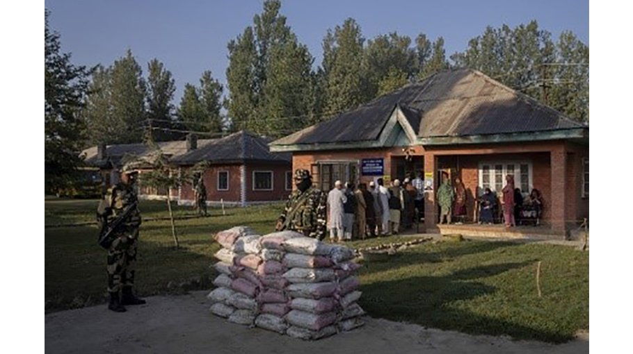 Local govt polls open in Indian-controlled Kashmir for first time after losing autonomy 