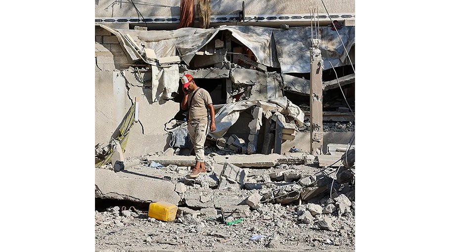 Israeli strike on school shelter kills 7