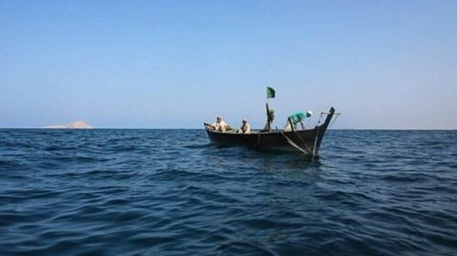Nine Indian fishermen feared dead after trawler capsizes