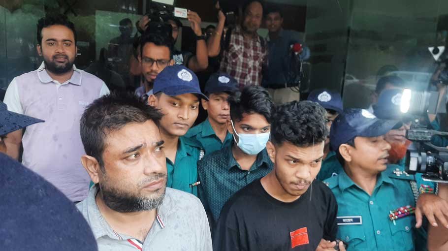 Three arrested after Chattogram murder video goes viral