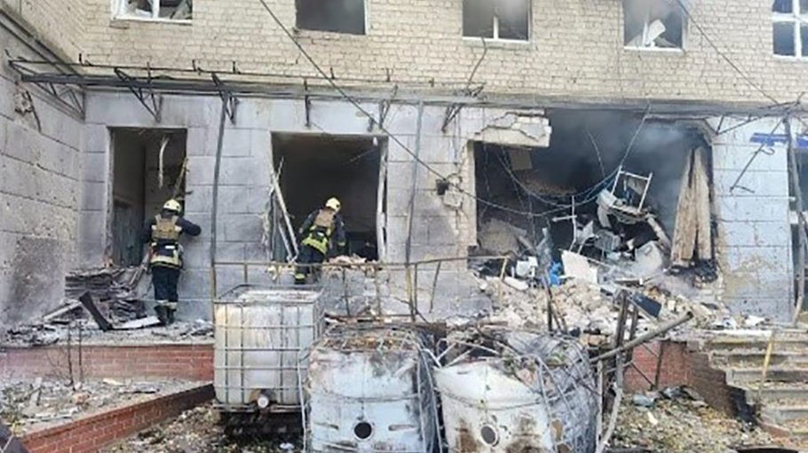 10 killed as Russia attacks Ukraine hospital