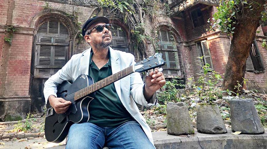 Anjan Dutt to conclude Theatre career with ‘Aro Ekta Lear’