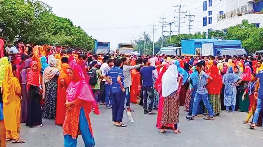 One month elapses, no let-up in RMG unrest