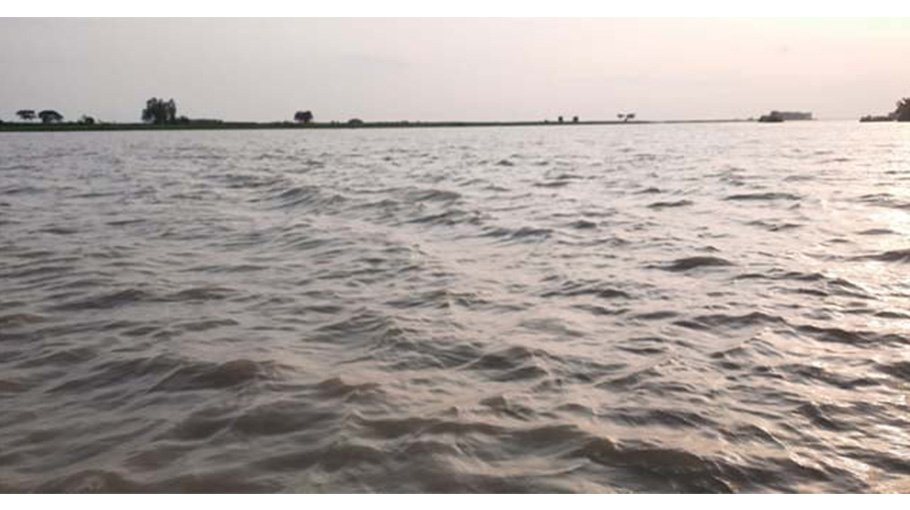 Water levels in three rivers mark further rise in Chapainawabganj