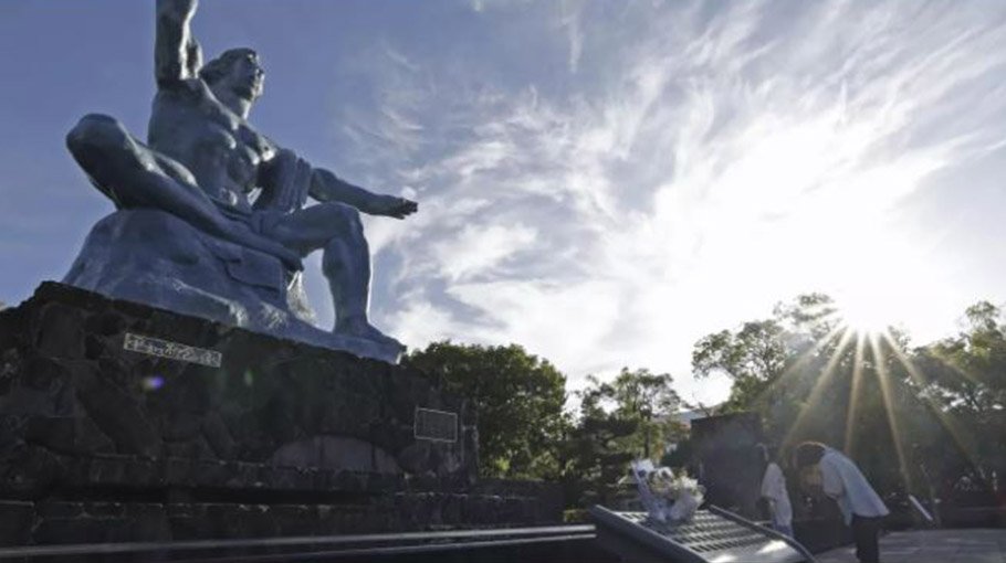 Nobel Peace Prize winners aim to pass anti-nuclear message to younger generations