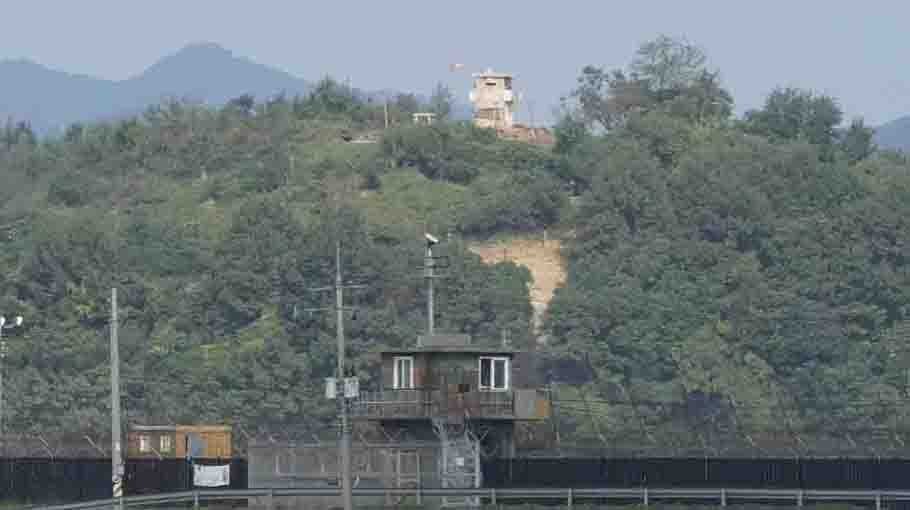 North Korea prepares to destroy  northern sides of inter-Korean roads