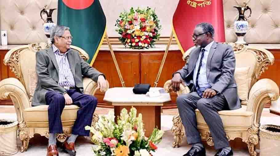 Ghana envoy pays farewell call on President