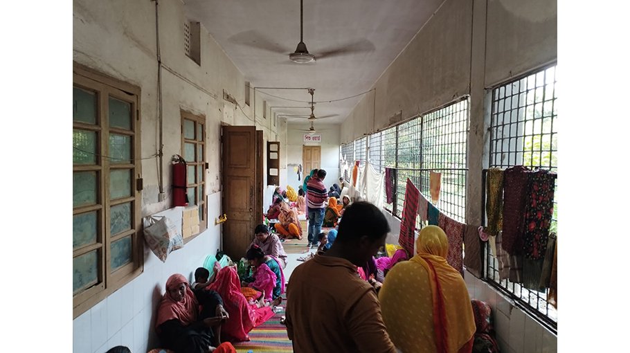 Many suffering for pneumonia, fever in Chuadanga