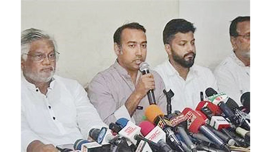 Tabith submits nomination paper 