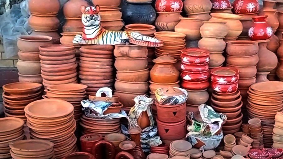 Potters struggle for survival in Sylhet