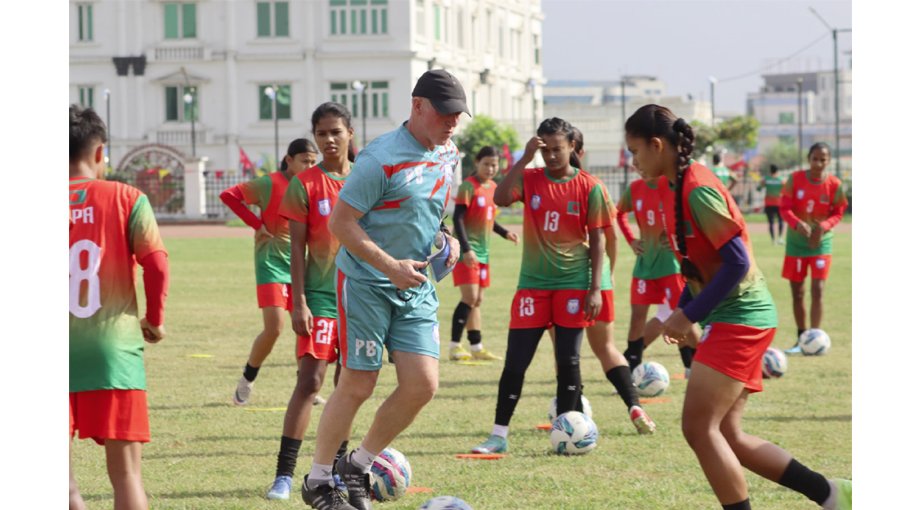 Bangladesh need one point to reach semis