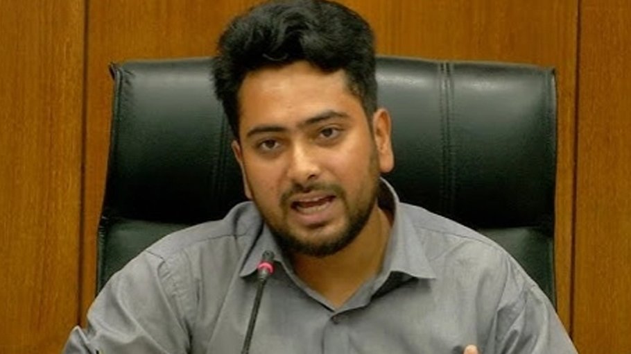 President’s fate a political decision: Nahid