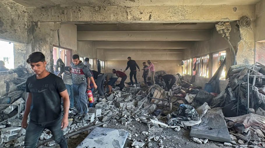 Israeli separate strikes kill 17 in Gaza, 19 in Lebanon