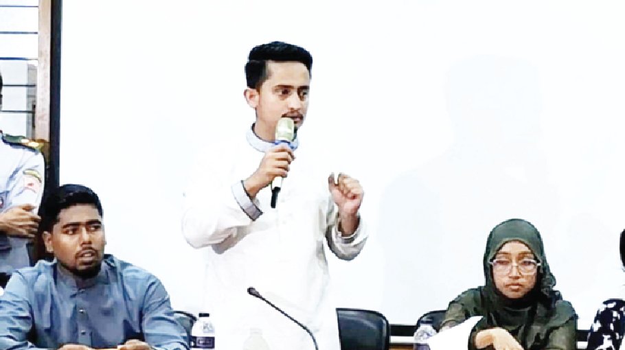 Anti-discrimination activists should not form new political party now: Sarjis