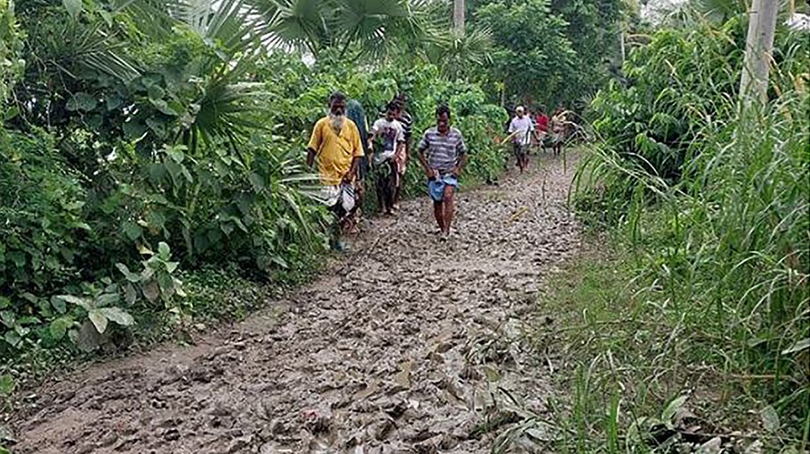 People of 6 Pabna villages suffer for muddy road 