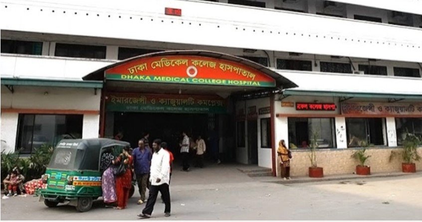 Short supply of medicines, syndicates rock Dhaka Medical College Hospital