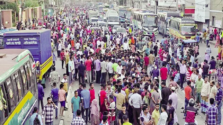 20km tailback on Gazipur highway