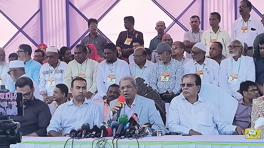 Govt should be given time  for reforms: Fakhrul