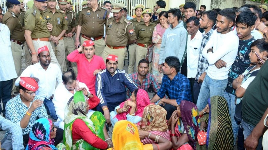 10 newborns killed in India hospital fire