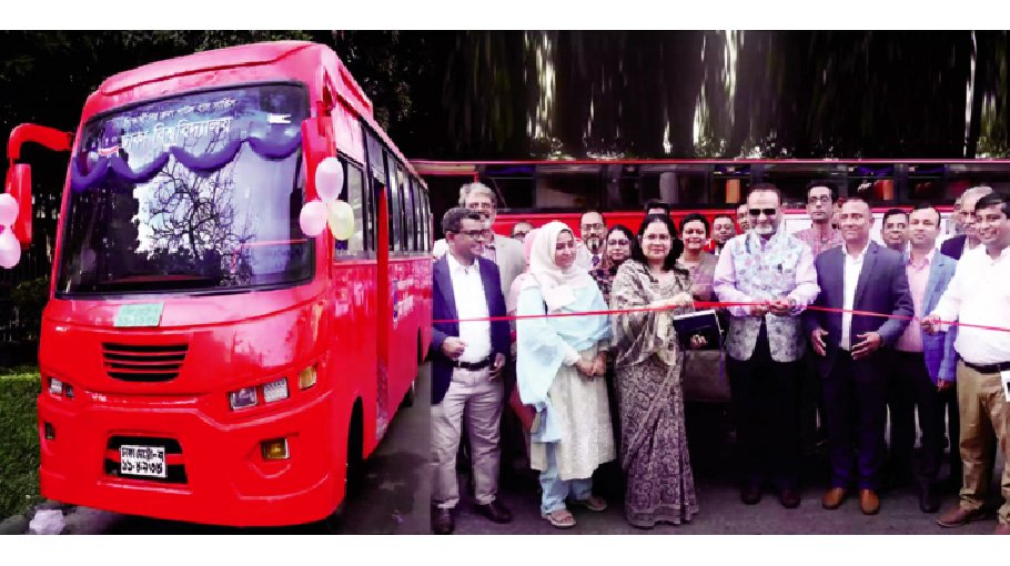 DU launches shuttle bus service for students on trial basis 