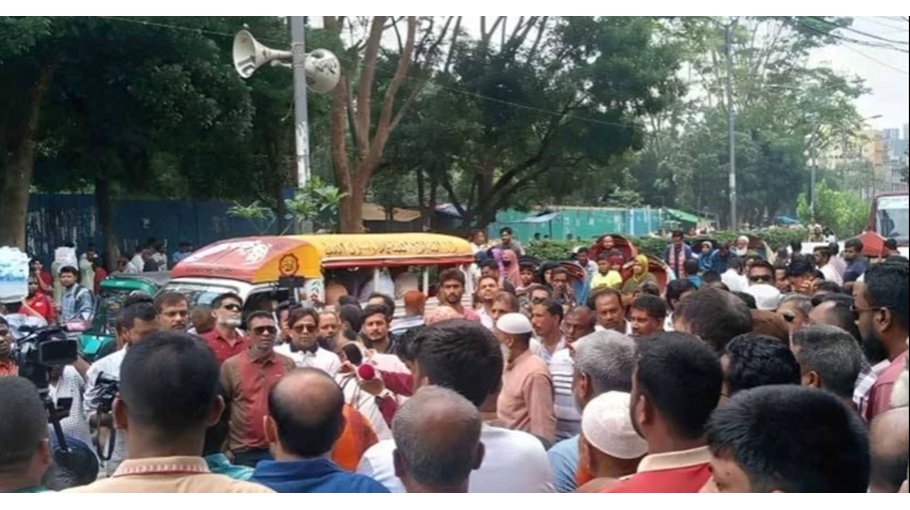 Ishraque’s supporters continue sit-in for 4th day at Nagar Bhaban