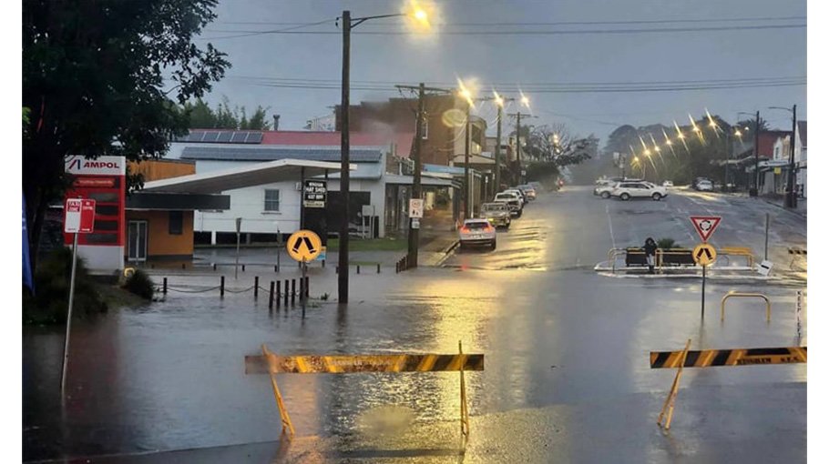 Downpours lash eastern Australia