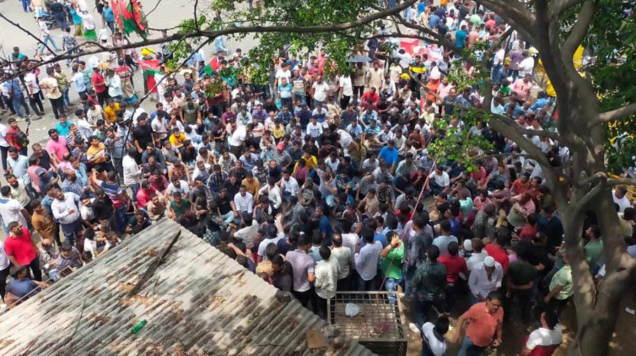 Ishraque calls on supporters to stay on streets