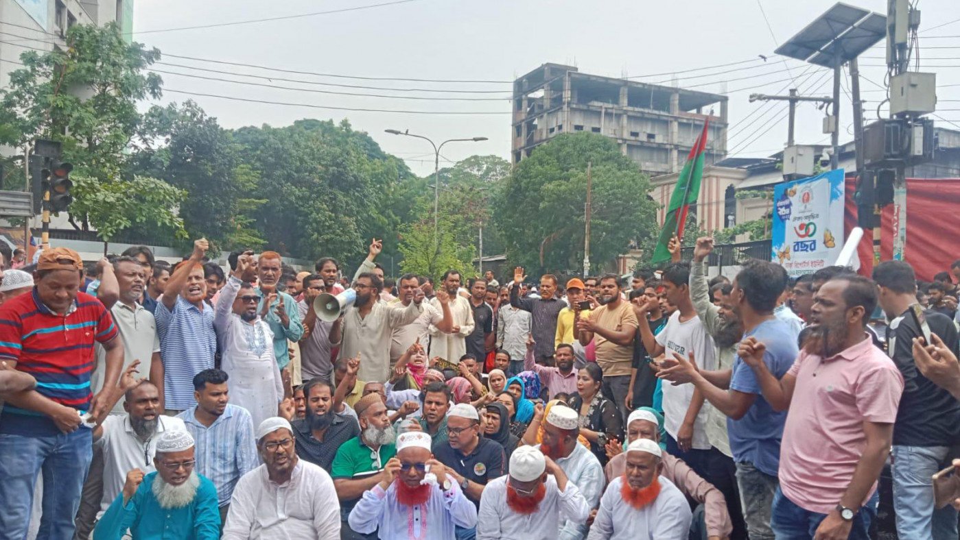 Ishraque's supporters to continue sit-in demanding resignation of advisers Asif, Mahfuj