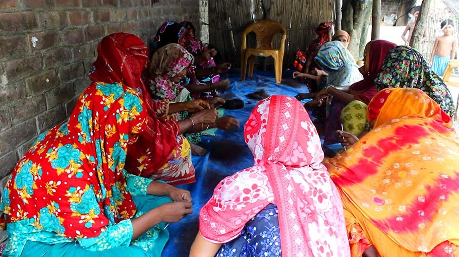 Human hair being exported from Chuadanga 