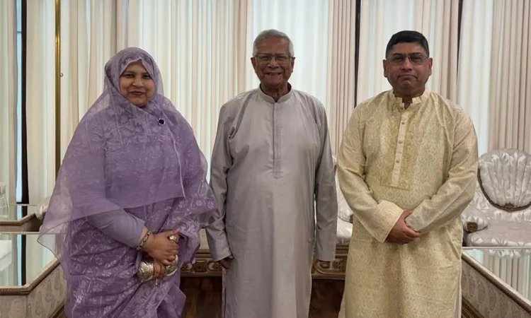 Army & Navy chiefs meet CA on Eid ul Azha