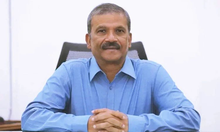 Shelve agitation till review committee report: adviser urges govt. employees