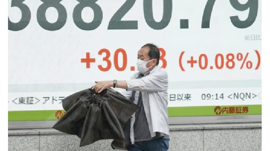 Stocks rally as Iran-Israel ceasefire holds, oil claws back some losses