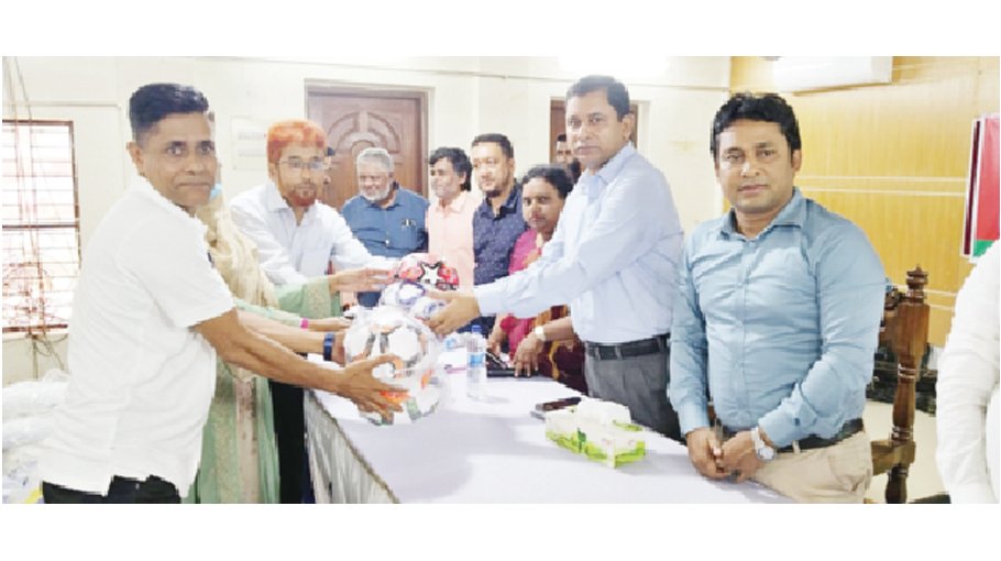 Administration distributes education materials among institutions 