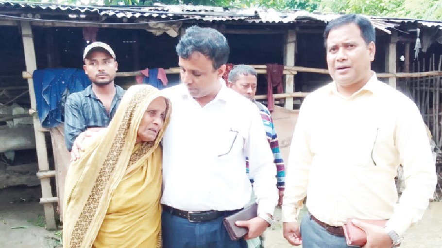 Meherpur UNO Khairul Islam stands by destitute elderly woman