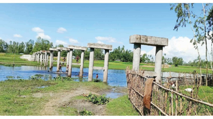 Four years on, bridge still incomplete 