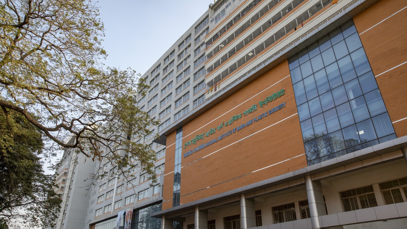 4 critical among 36 jet crash victims undergoing treatment at Burn Institute