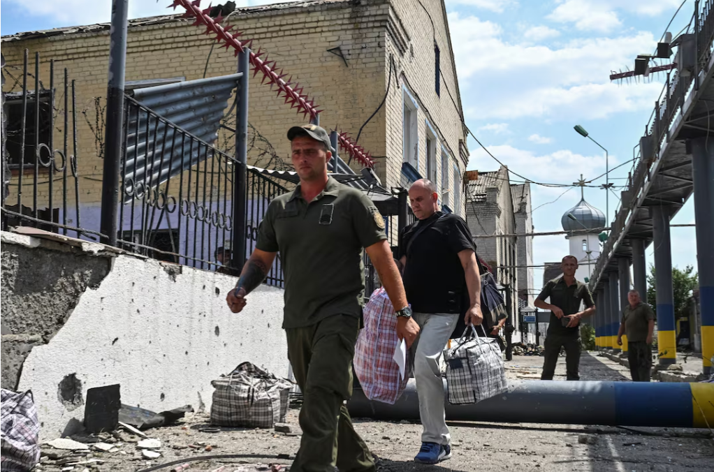 Russian bombs kill 17 in Ukrainian penal colony