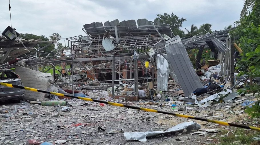 Thailand fireworks factory blast   kills nine 