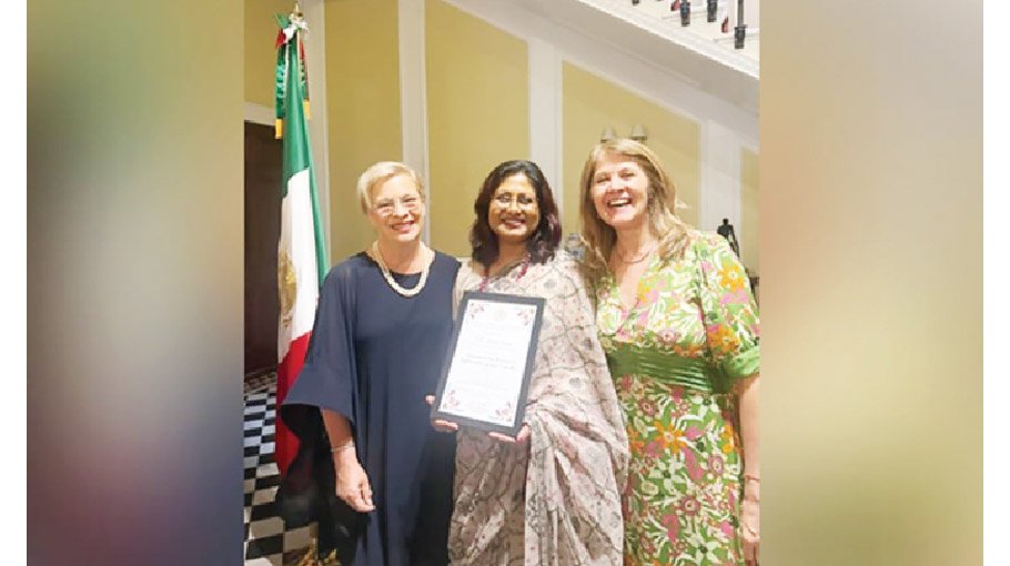 Abida Islam wins diplomacy award for women’s rights