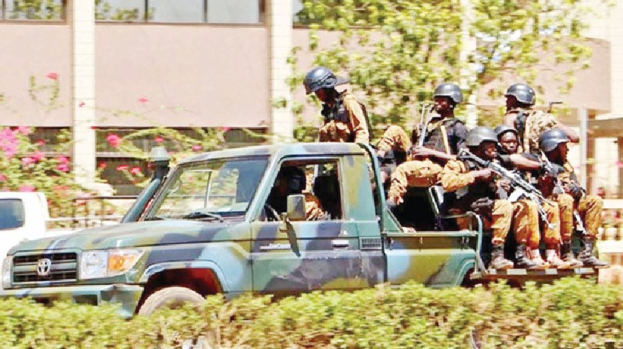 Jihadists kill ‘dozens’  of soldiers, civilians  in Burkina Faso