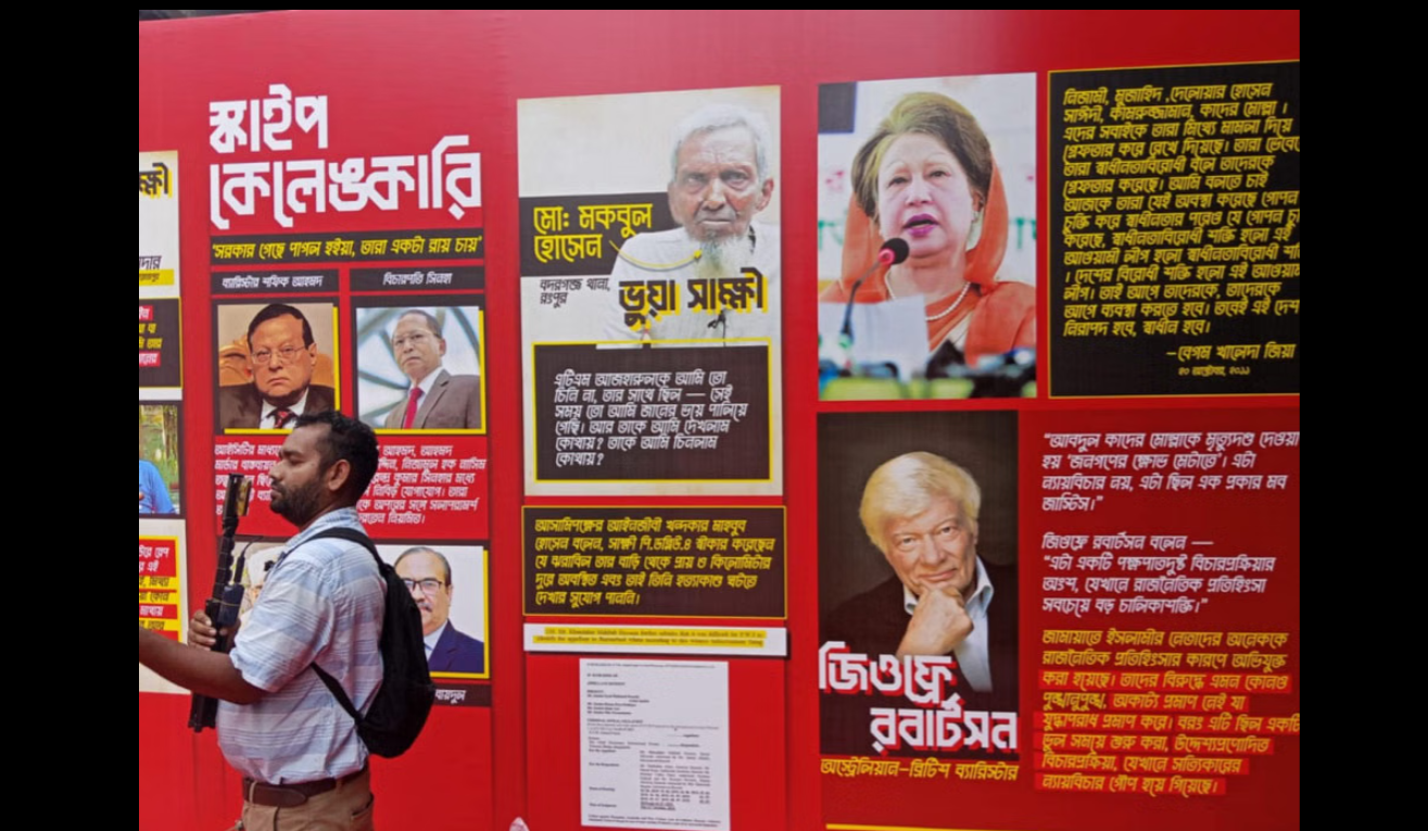 Shibir continues exhibition on DU campus defying proctorial orders