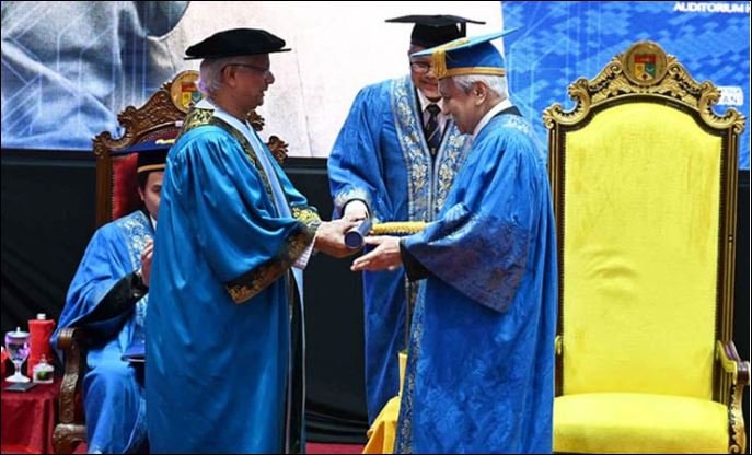 Yunus receives honorary doctorate degree from UKM