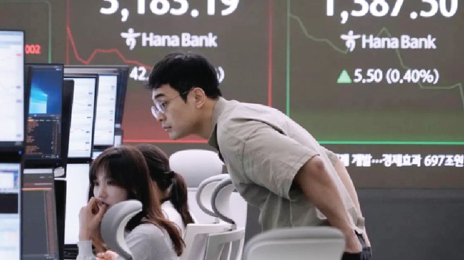 Asian shares slip, echoing Wall Street tech losses