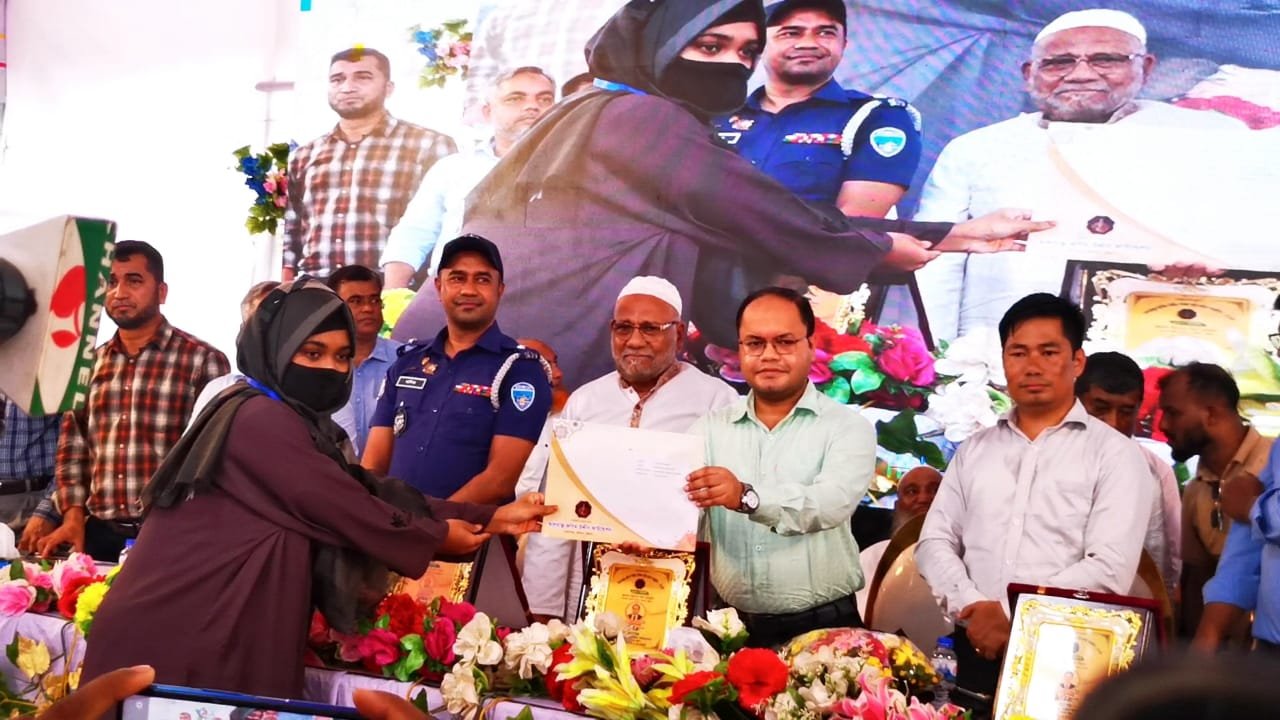 6,000 students in Raojan get scholarships