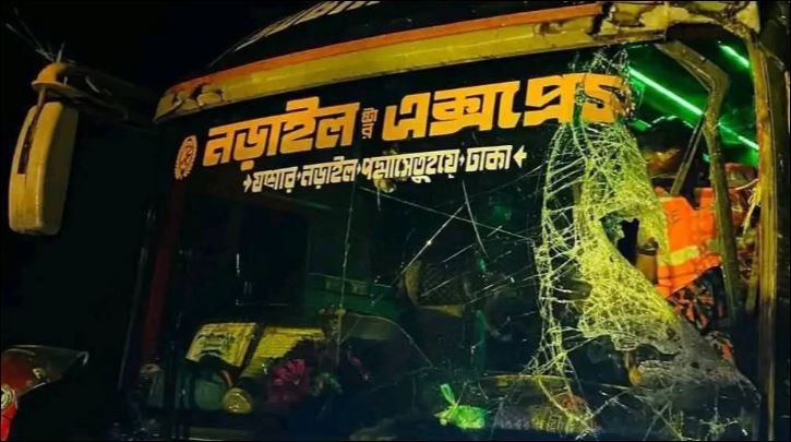 Cop among three killed in Jashore road crash