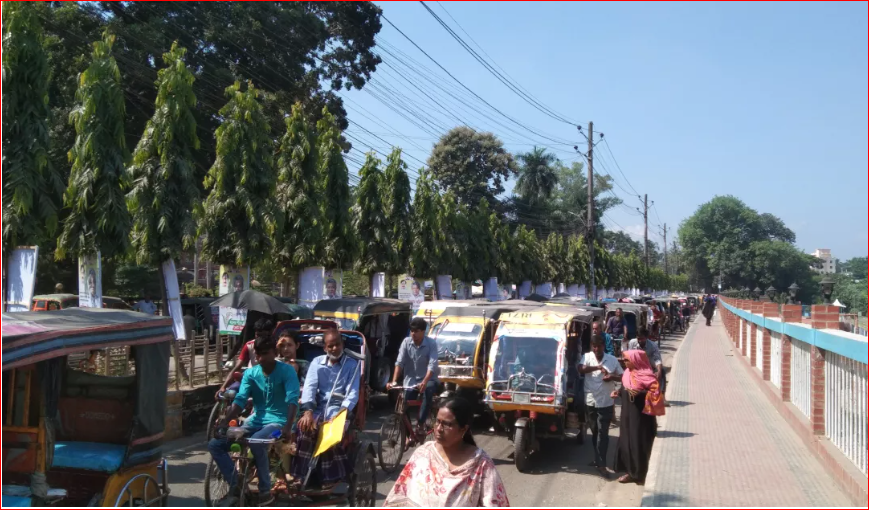 Unregulated e-bikes and rickshaws paralyse daily life in Jashore
